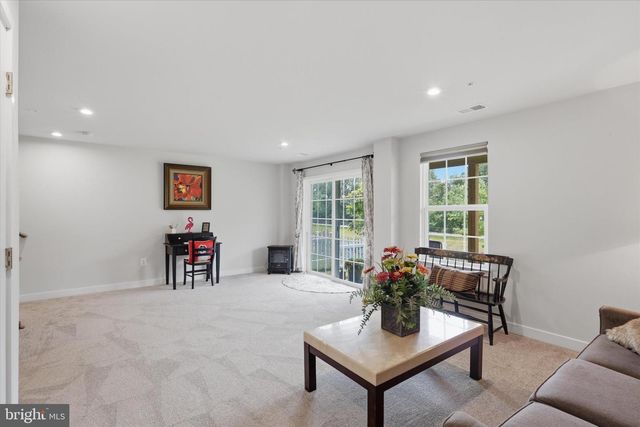 1736 ATLAS DR, Frederick, MD 21702