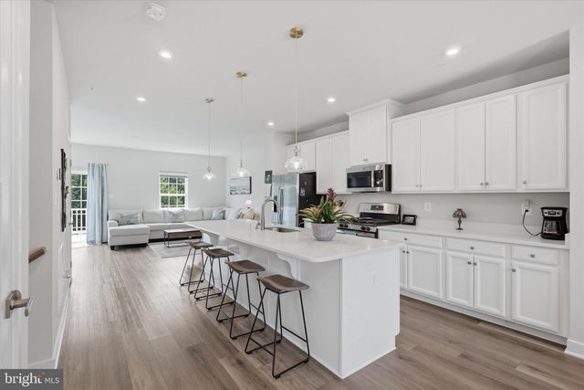 1736 ATLAS DR, Frederick, MD 21702