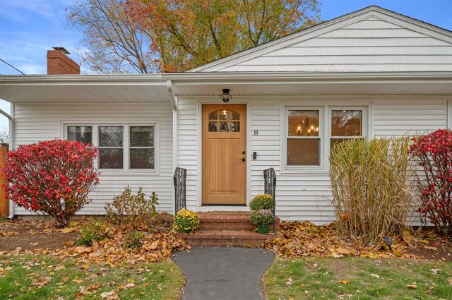 8 Bonnie Drive, Exeter, NH 03833