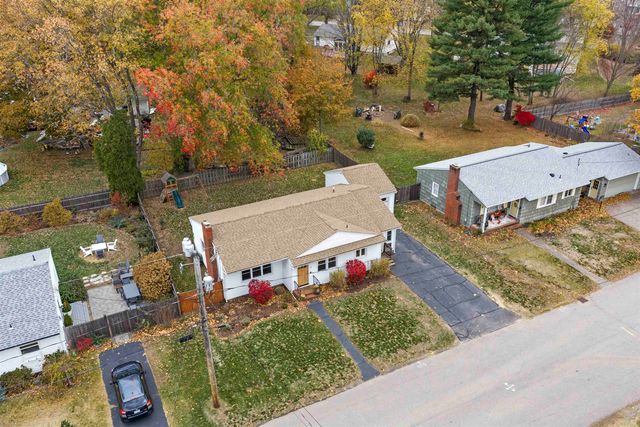 8 Bonnie Drive, Exeter, NH 03833