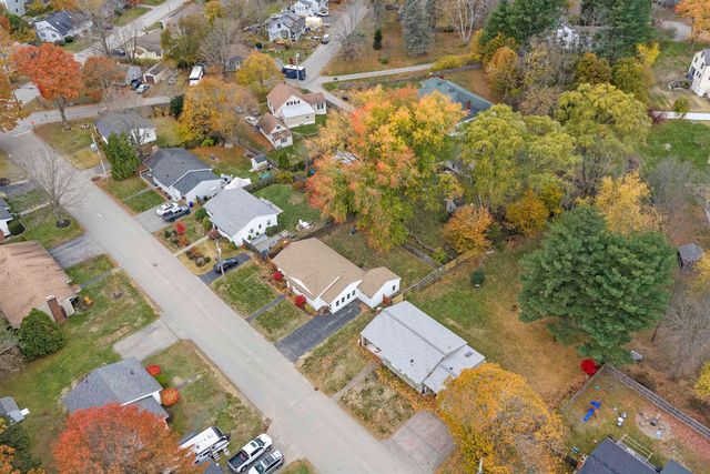 8 Bonnie Drive, Exeter, NH 03833