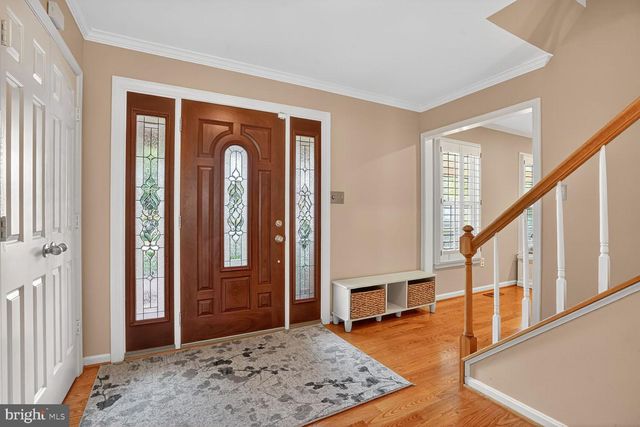 8534 CHASE GLEN CIR, Fairfax Station, VA 22039