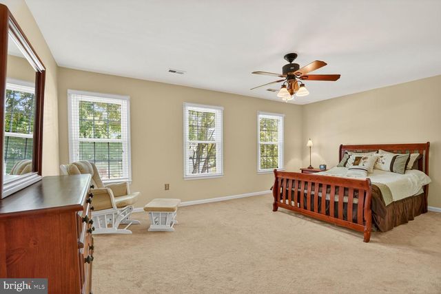8534 CHASE GLEN CIR, Fairfax Station, VA 22039