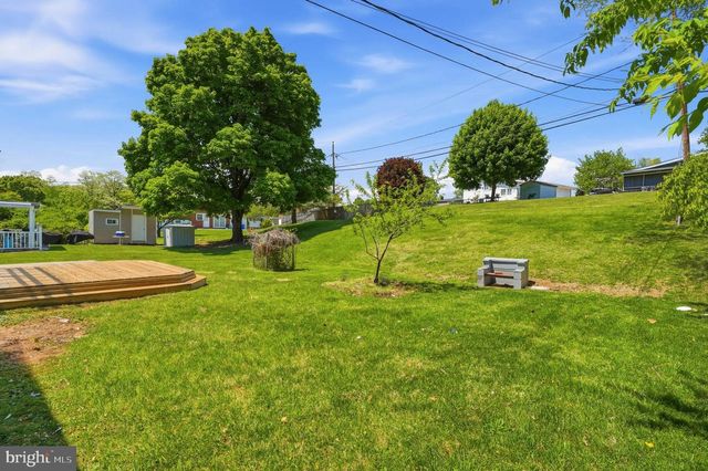 1004 FLAGTREE LN, Baltimore, MD 21208