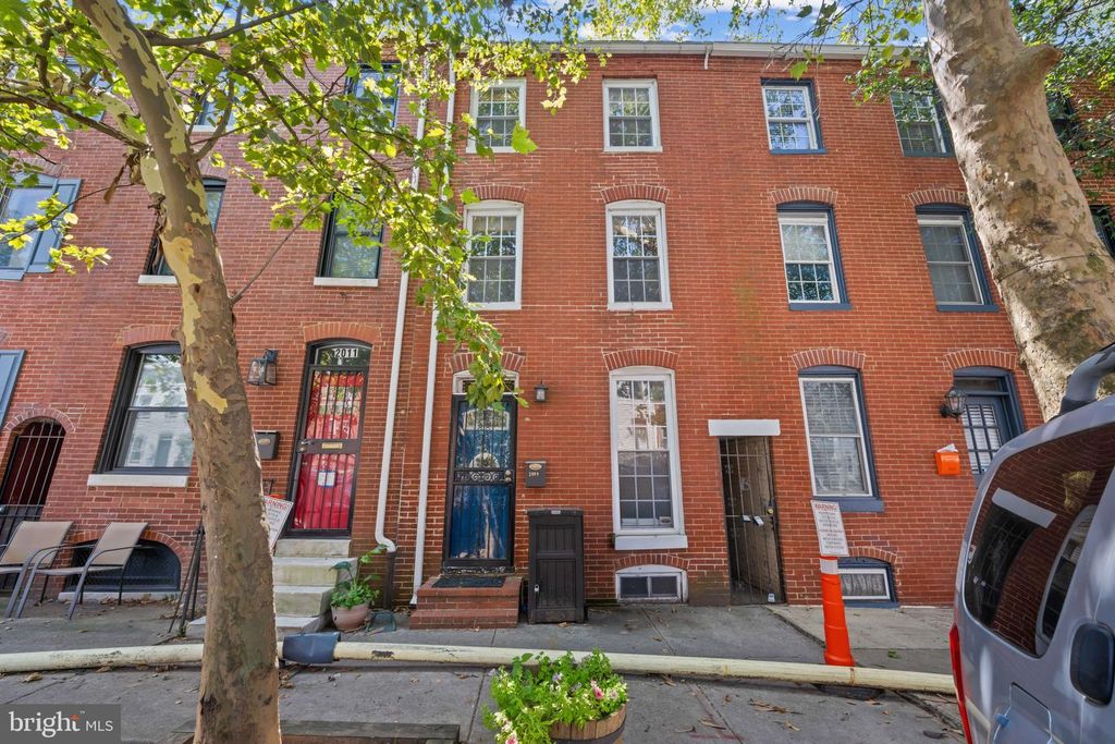 2009 BANK ST, Baltimore, MD 21231