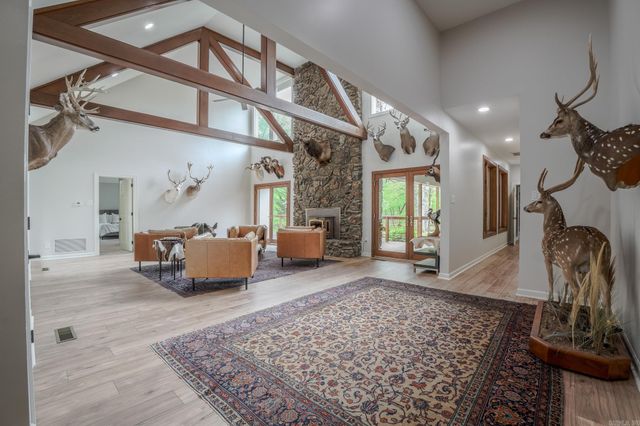 28721 Kanis Road, Paron, AR 72122