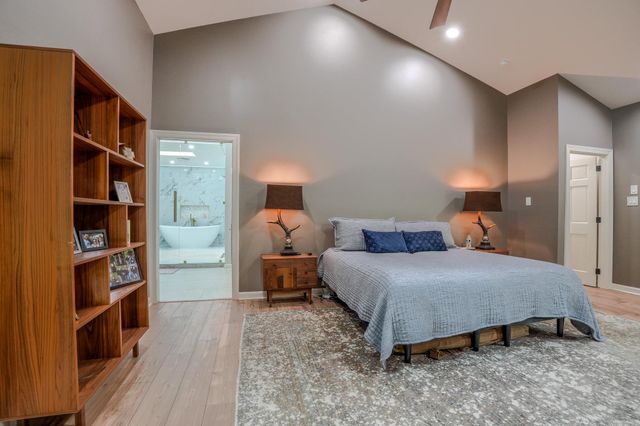 28721 Kanis Road, Paron, AR 72122