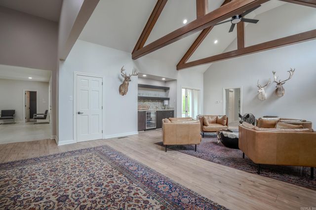 28721 Kanis Road, Paron, AR 72122