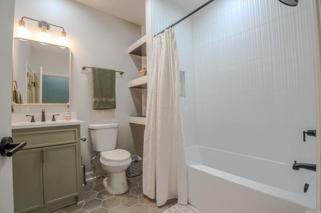 28721 Kanis Road, Paron, AR 72122