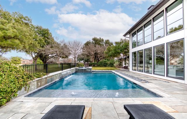 5929 Club Oaks Drive, Dallas, TX 75248