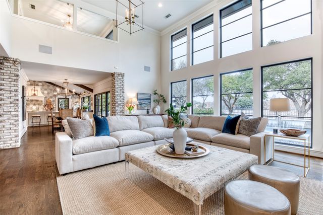 5929 Club Oaks Drive, Dallas, TX 75248