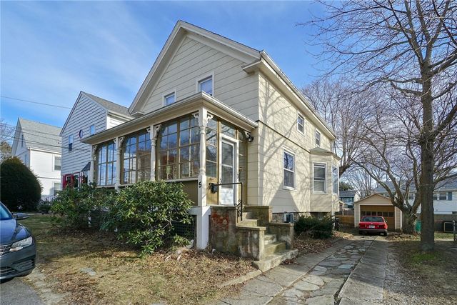 5 Cummings Road, Newport, RI 02840