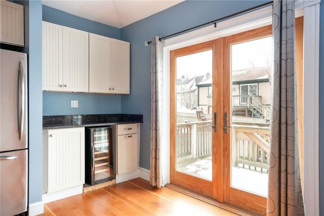 5 Cummings Road, Newport, RI 02840