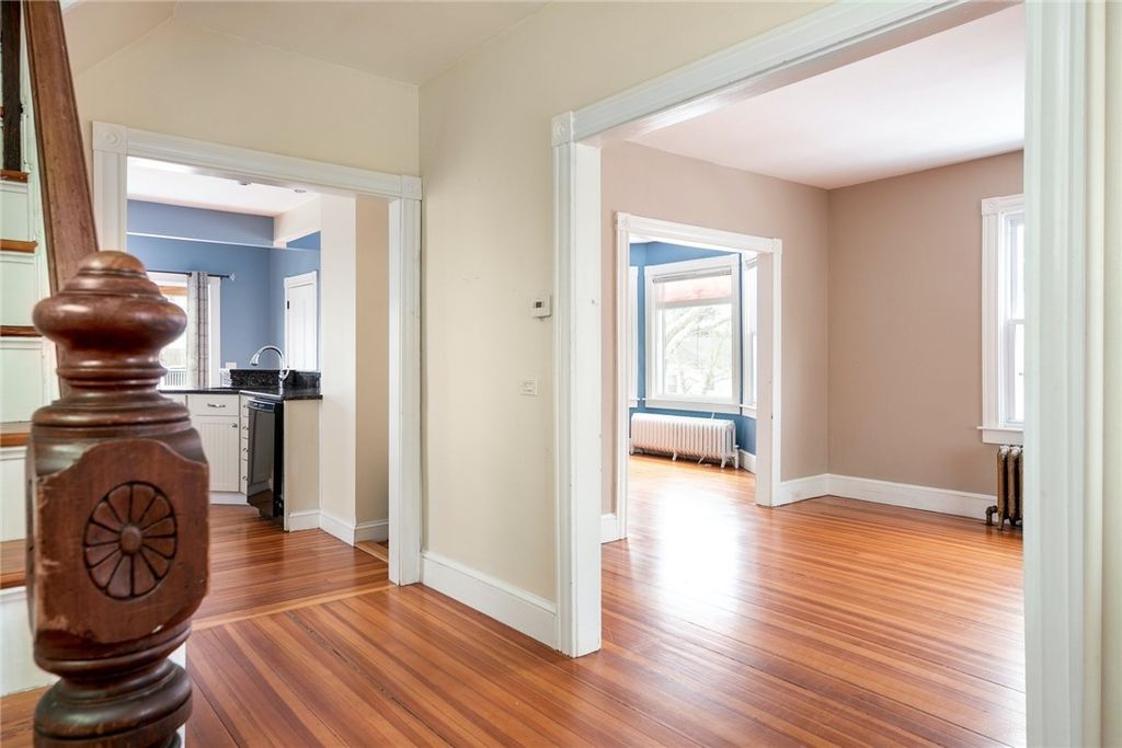 5 Cummings Road, Newport, RI 02840