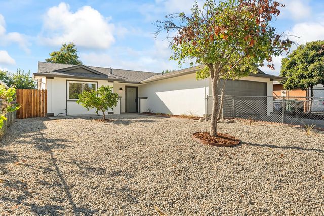 4242 Worthington Dr, North Highlands, CA 95660