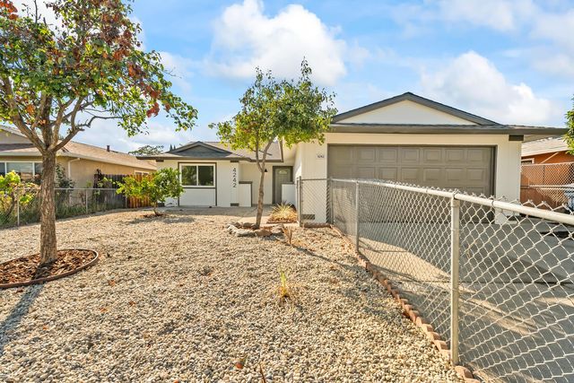 4242 Worthington Dr, North Highlands, CA 95660