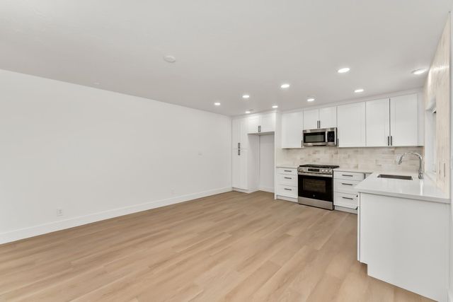 4242 Worthington Dr, North Highlands, CA 95660