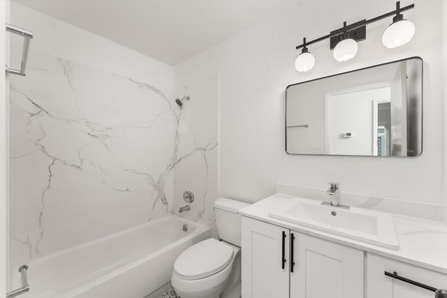 4242 Worthington Dr, North Highlands, CA 95660