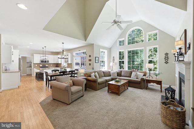 13 HOLLYBROOK RD, Mullica Hill, NJ 08062
