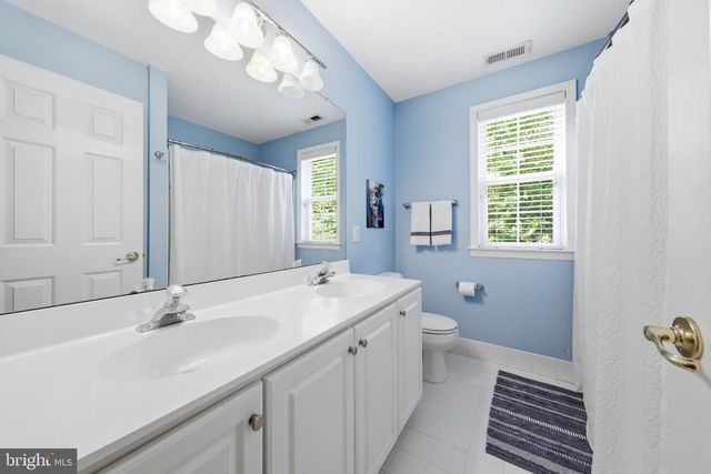 13 HOLLYBROOK RD, Mullica Hill, NJ 08062