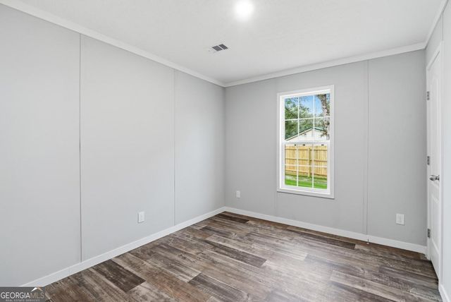 93 Thrasher Lane E, Jesup, GA 31545