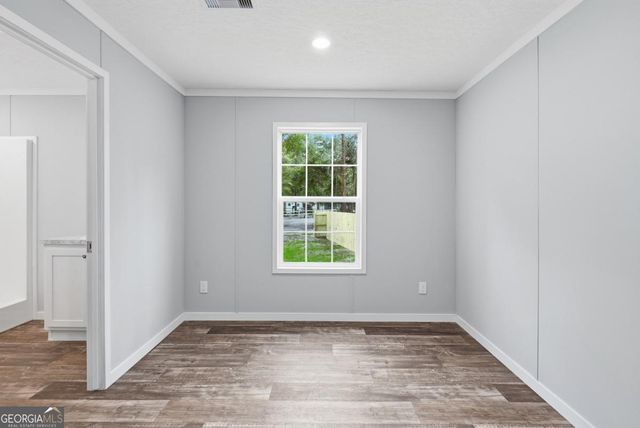 93 Thrasher Lane E, Jesup, GA 31545