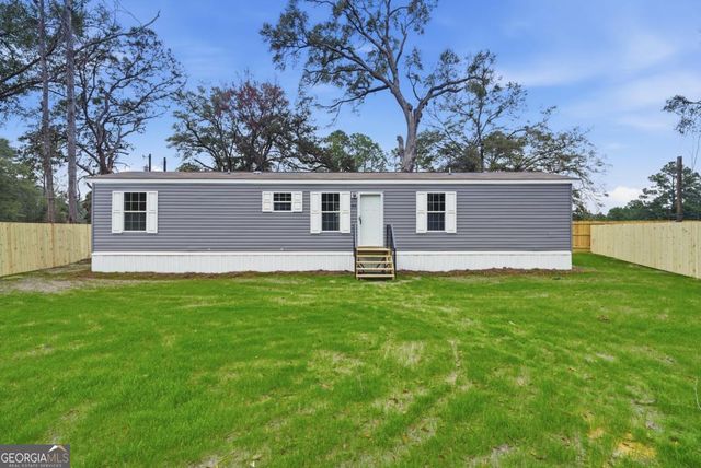 93 Thrasher Lane E, Jesup, GA 31545