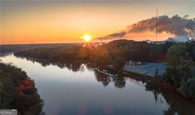 93 Thrasher Lane E, Jesup, GA 31545