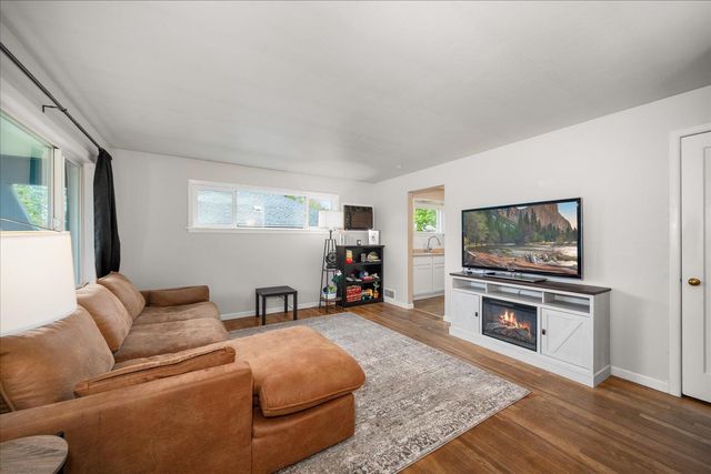 2928 E 15TH Ave, Spokane, WA 99223