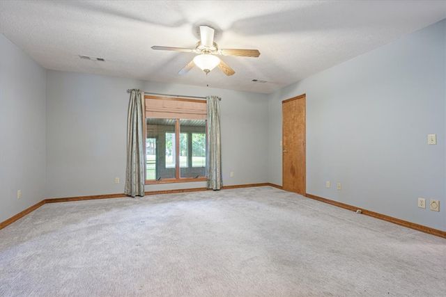 12 Hillcrest Drive, Holiday Island, AR 72631