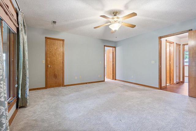 12 Hillcrest Drive, Holiday Island, AR 72631