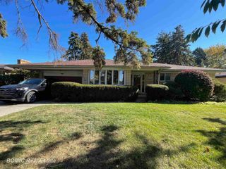 37134 Almont E Drive, Sterling Heights, MI 48310