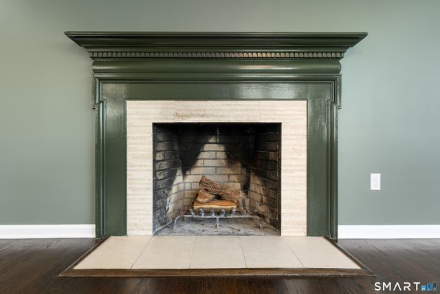 16 Gilbert Hill Road, North Haven, CT 06473