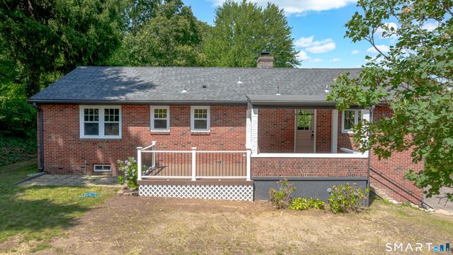 16 Gilbert Hill Road, North Haven, CT 06473