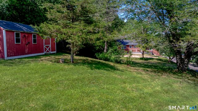 16 Gilbert Hill Road, North Haven, CT 06473