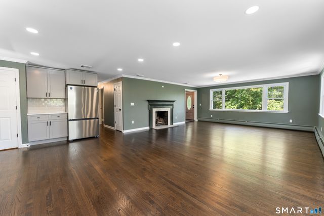 16 Gilbert Hill Road, North Haven, CT 06473