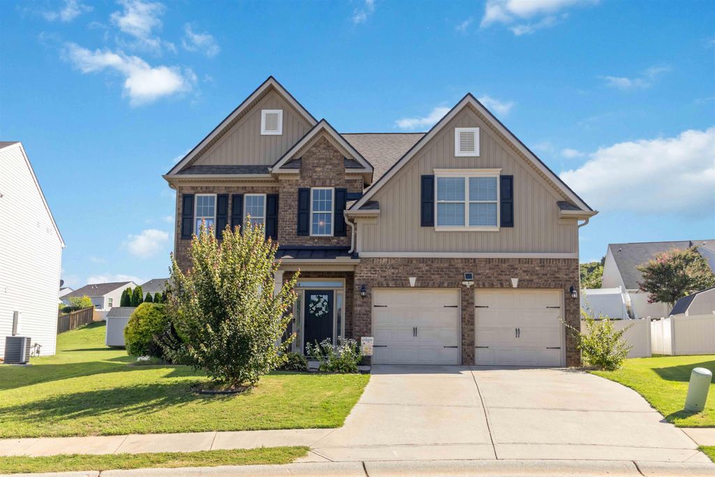 909 Deephallow Place, Greer, SC 29651