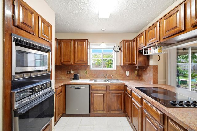 16926 Applecross Lane, Houston, TX 77084