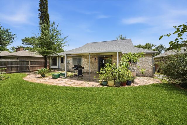 16926 Applecross Lane, Houston, TX 77084