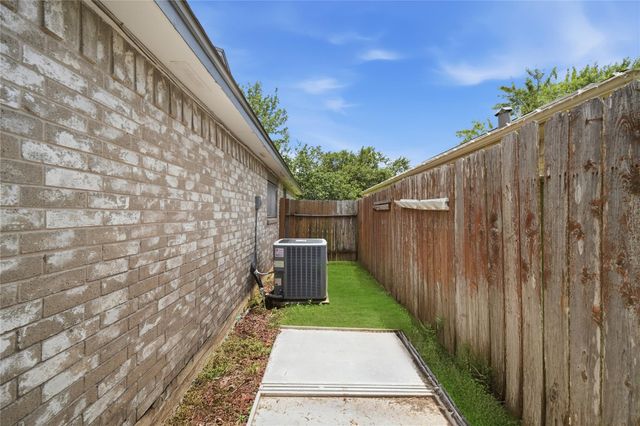 16926 Applecross Lane, Houston, TX 77084