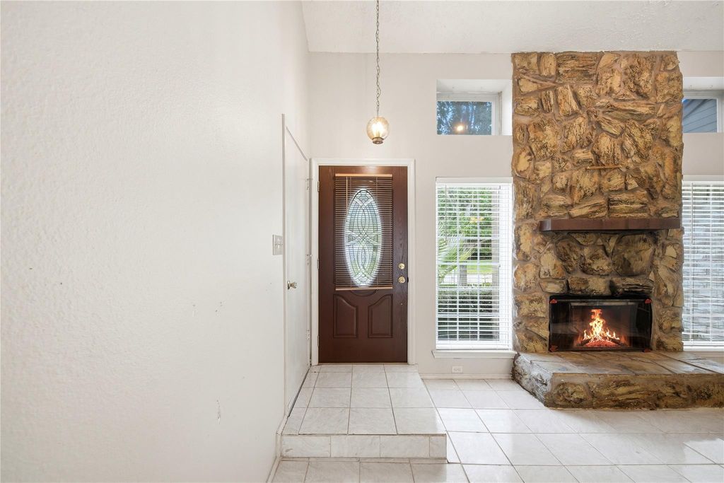 16926 Applecross Lane, Houston, TX 77084