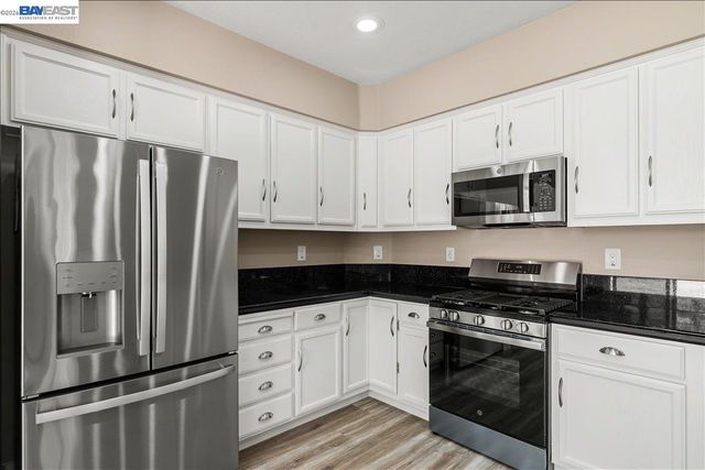 2449 Almanor Drive, Tracy, CA 95304
