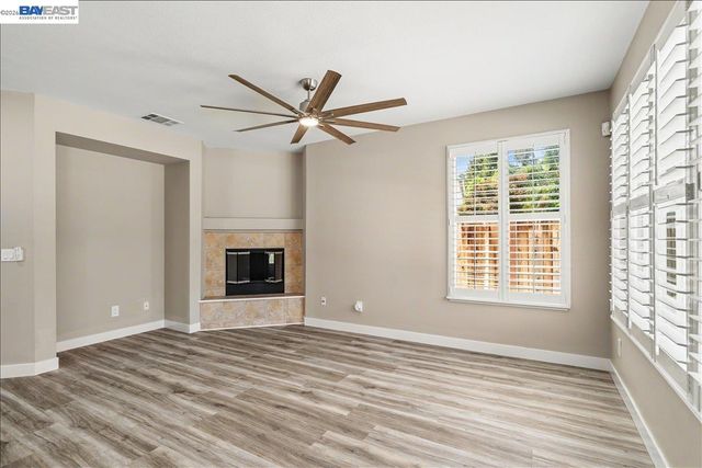 2449 Almanor Drive, Tracy, CA 95304