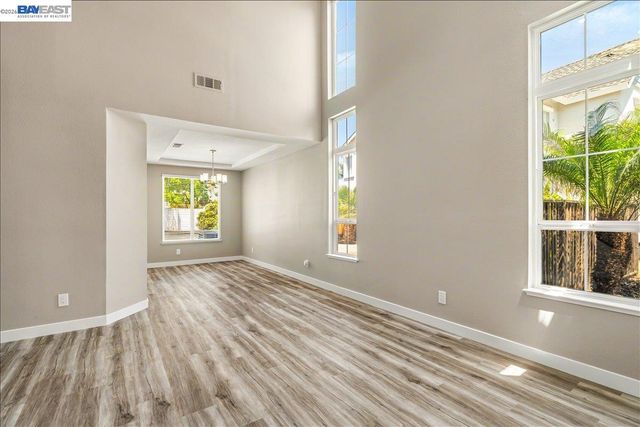 2449 Almanor Drive, Tracy, CA 95304