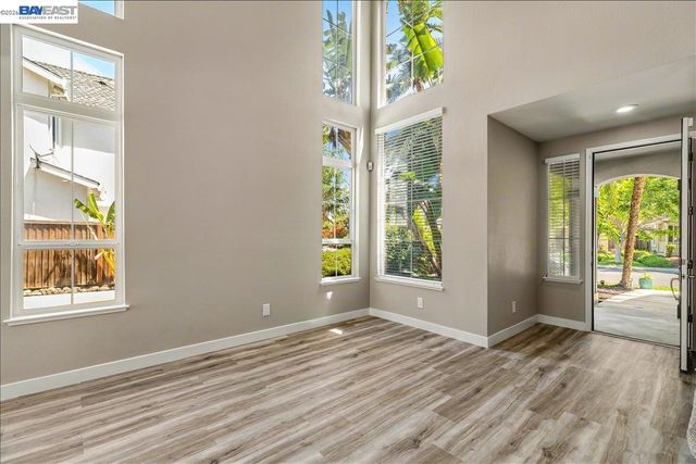 2449 Almanor Drive, Tracy, CA 95304