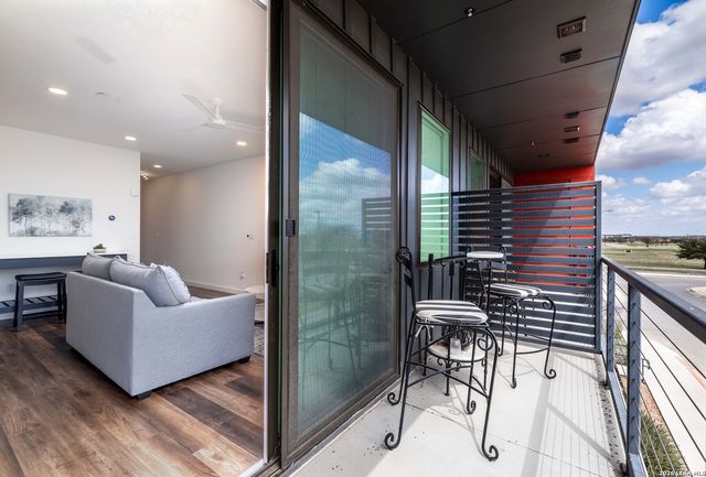 2165 Gabriels Pl Apt 1207, New Braunfels, TX 78130