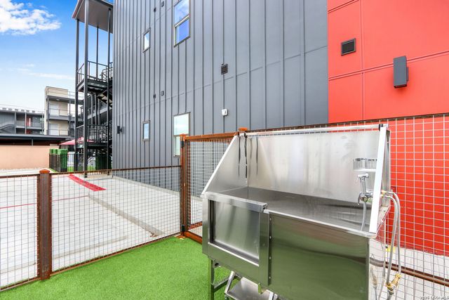 2165 Gabriels Pl Apt 1207, New Braunfels, TX 78130