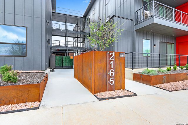 2165 Gabriels Pl Apt 1207, New Braunfels, TX 78130