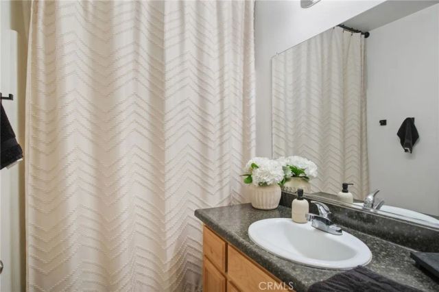 7418 W Meadowlark Court, Winton, CA 95388