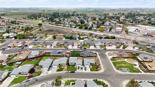 7418 W Meadowlark Court, Winton, CA 95388